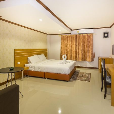 Central Avenue Residency Pattaya Esterno foto