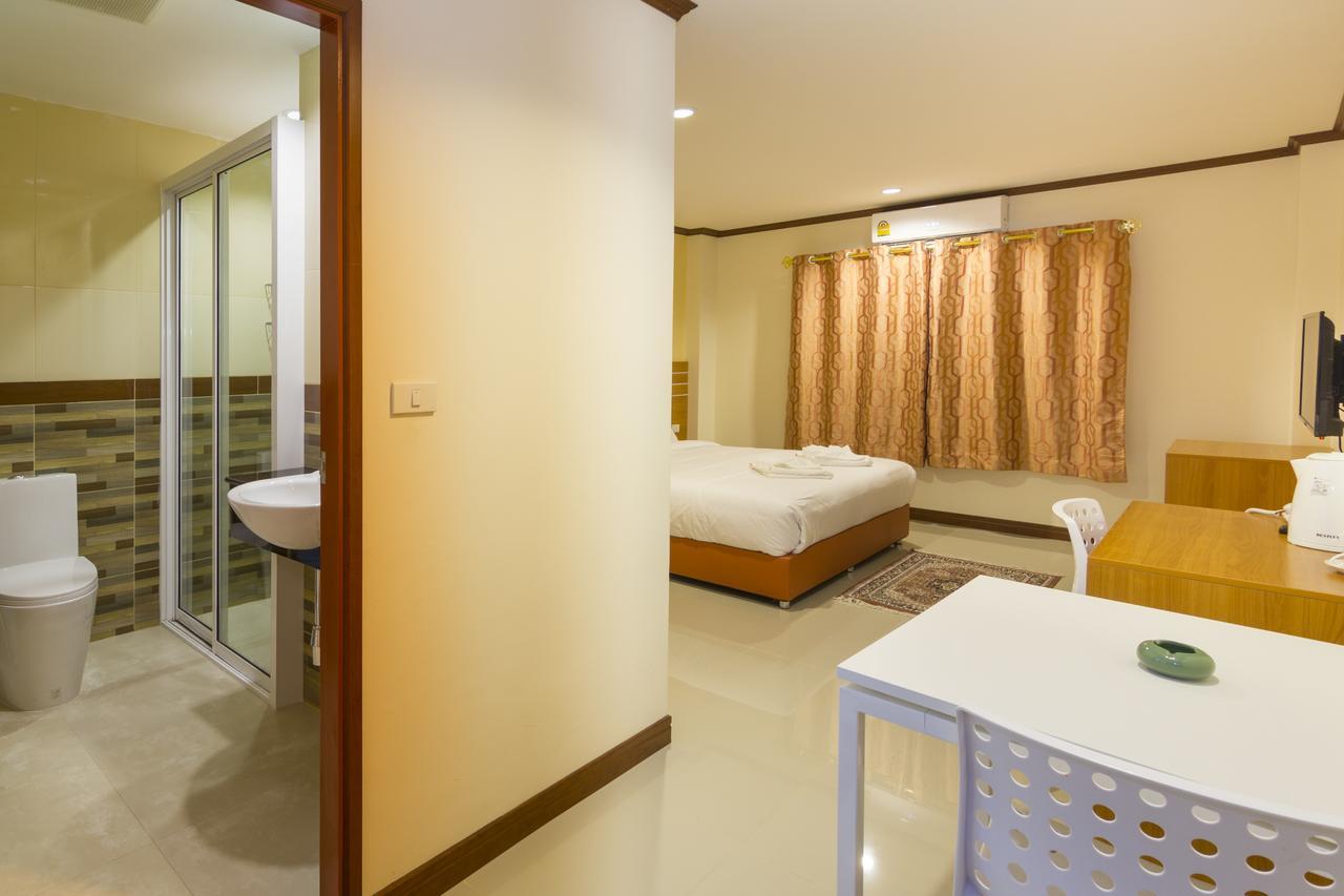 Central Avenue Residency Pattaya Esterno foto
