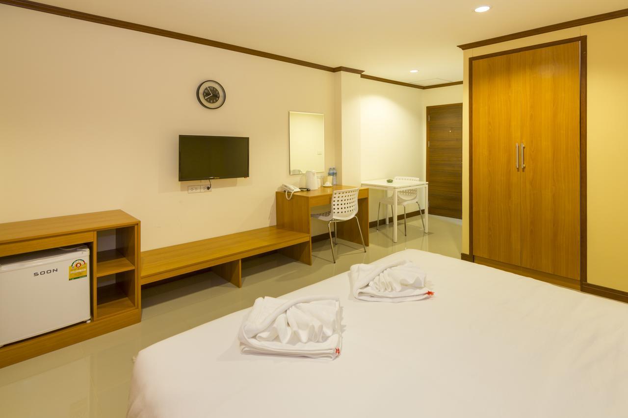Central Avenue Residency Pattaya Esterno foto