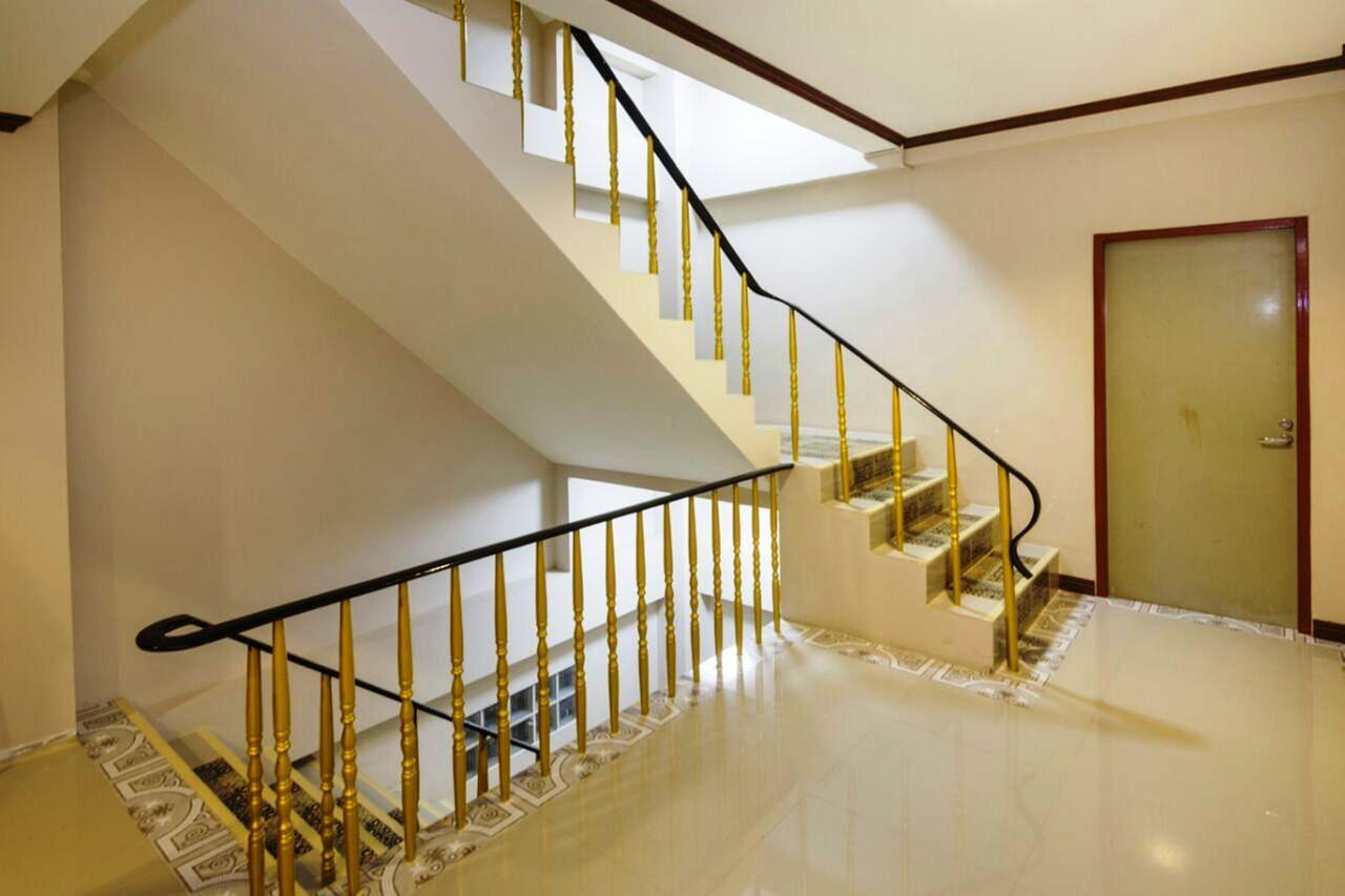 Central Avenue Residency Pattaya Esterno foto