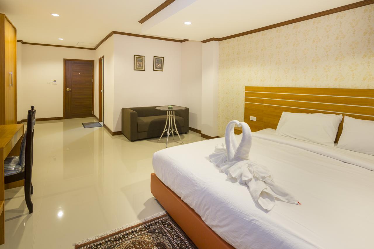 Central Avenue Residency Pattaya Esterno foto