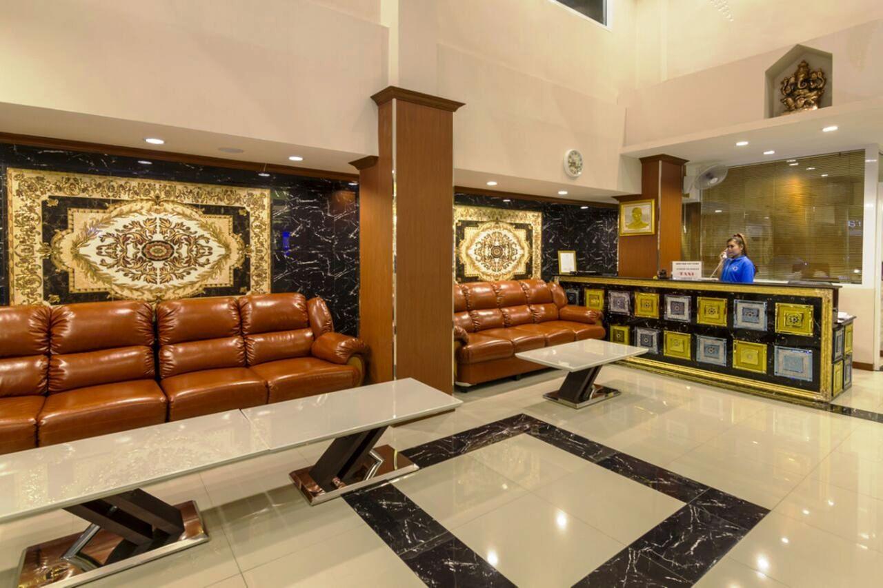 Central Avenue Residency Pattaya Esterno foto